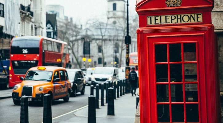 ROYAL LONDRA Ajet Hava Yolları ile 3 Gece