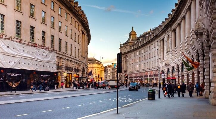 ROYAL LONDRA Ajet Hava Yolları ile 3 Gece